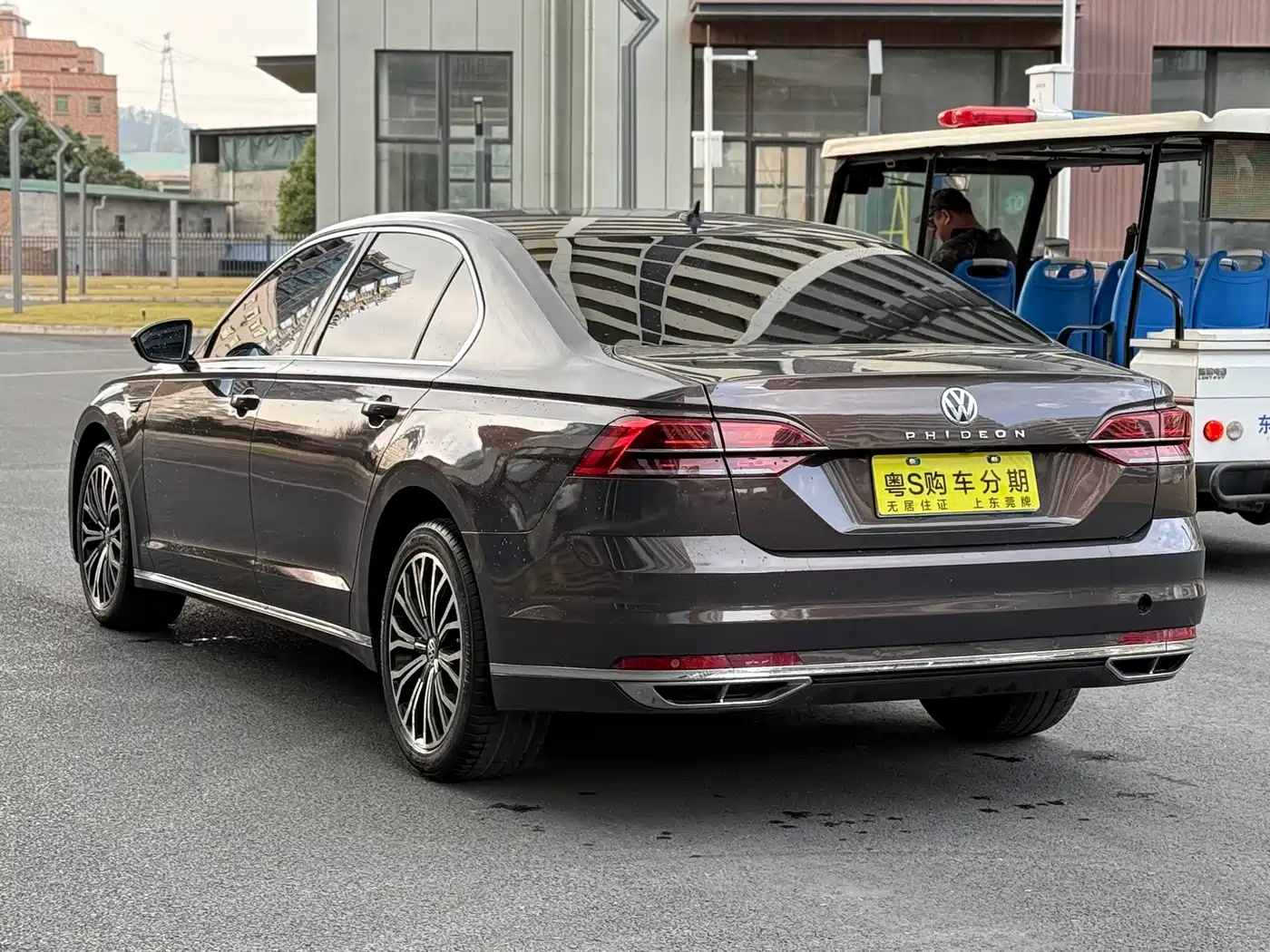 Volkswagen Phideon 2018 Facelift 380TSI FWD Business фото 7