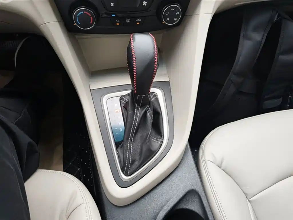 Buick Excelle 2015 15N Automatic Progressive фото 14