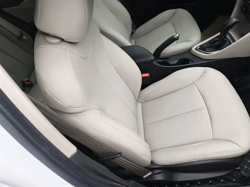 Buick Excelle 2015 15N Automatic Progressive фото 25