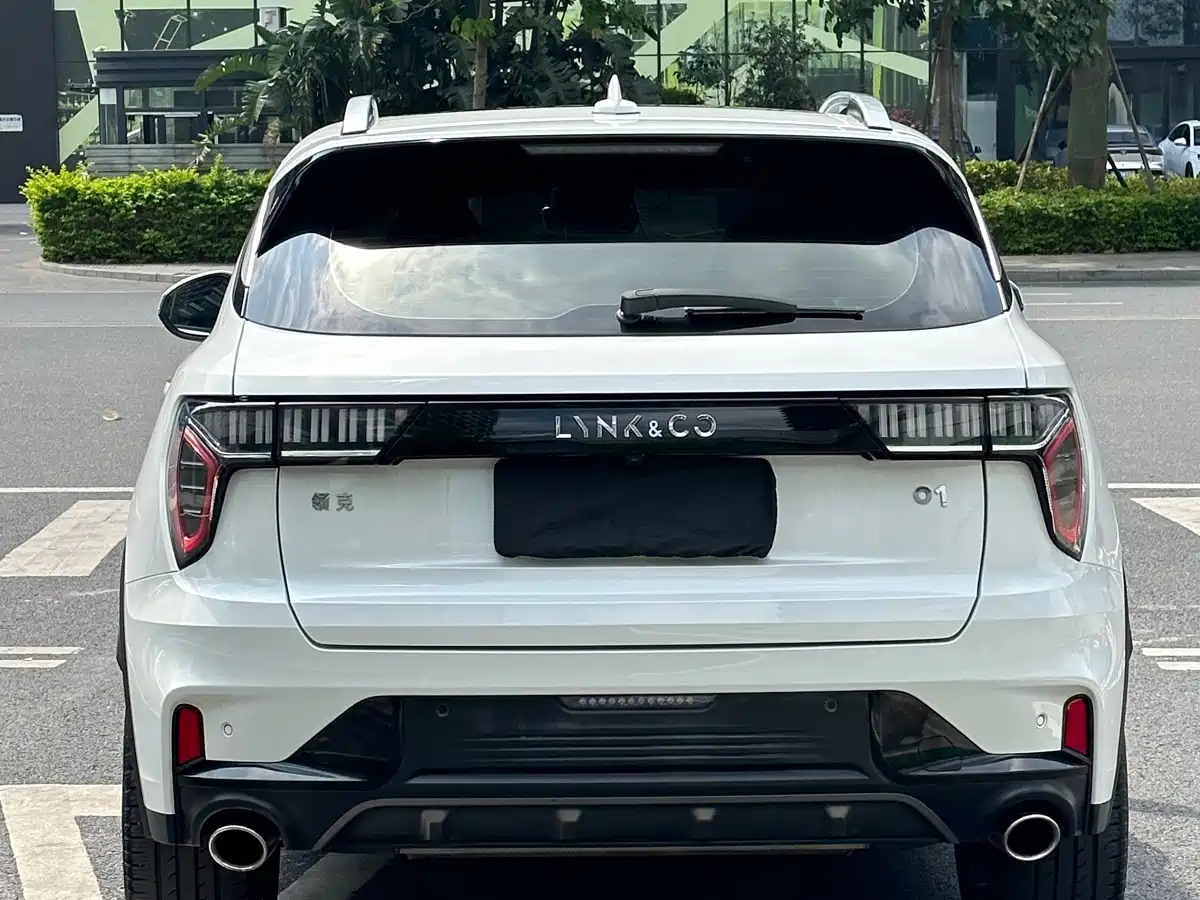 Lynk & Co 01 2021 2.0TD 2WD Pro фото 19