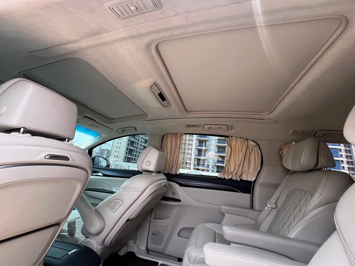 Buick GL8 2020 Avenir Six-Seat Elegance Edition фото 11