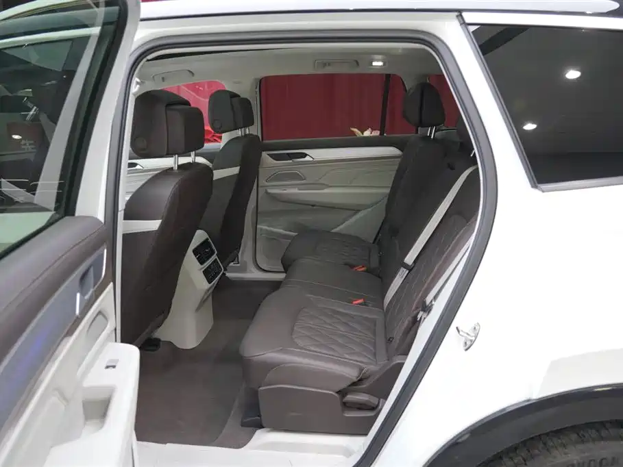 Volkswagen Talagon 2023 380TSI 4WD R-Line Celebration Edition фото 18