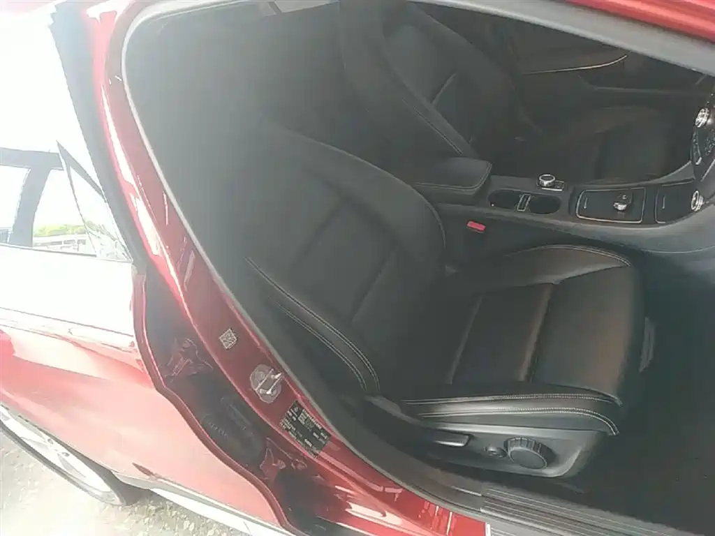 Mercedes-Benz GLA 2019 GLA 200 Dynamic фото 25