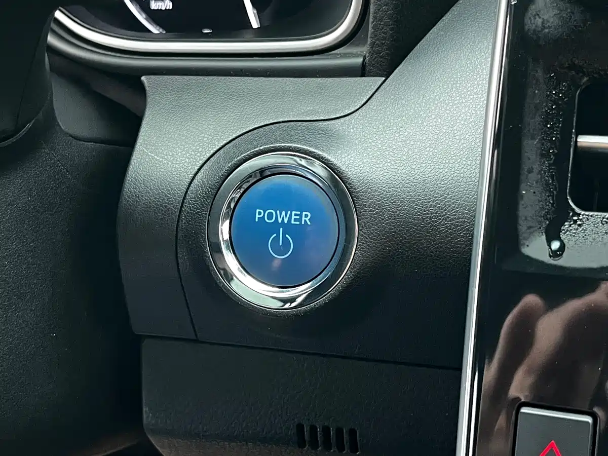 Toyota Avalon 2022 Hybrid 2.5L Limited Flagship Edition фото 23