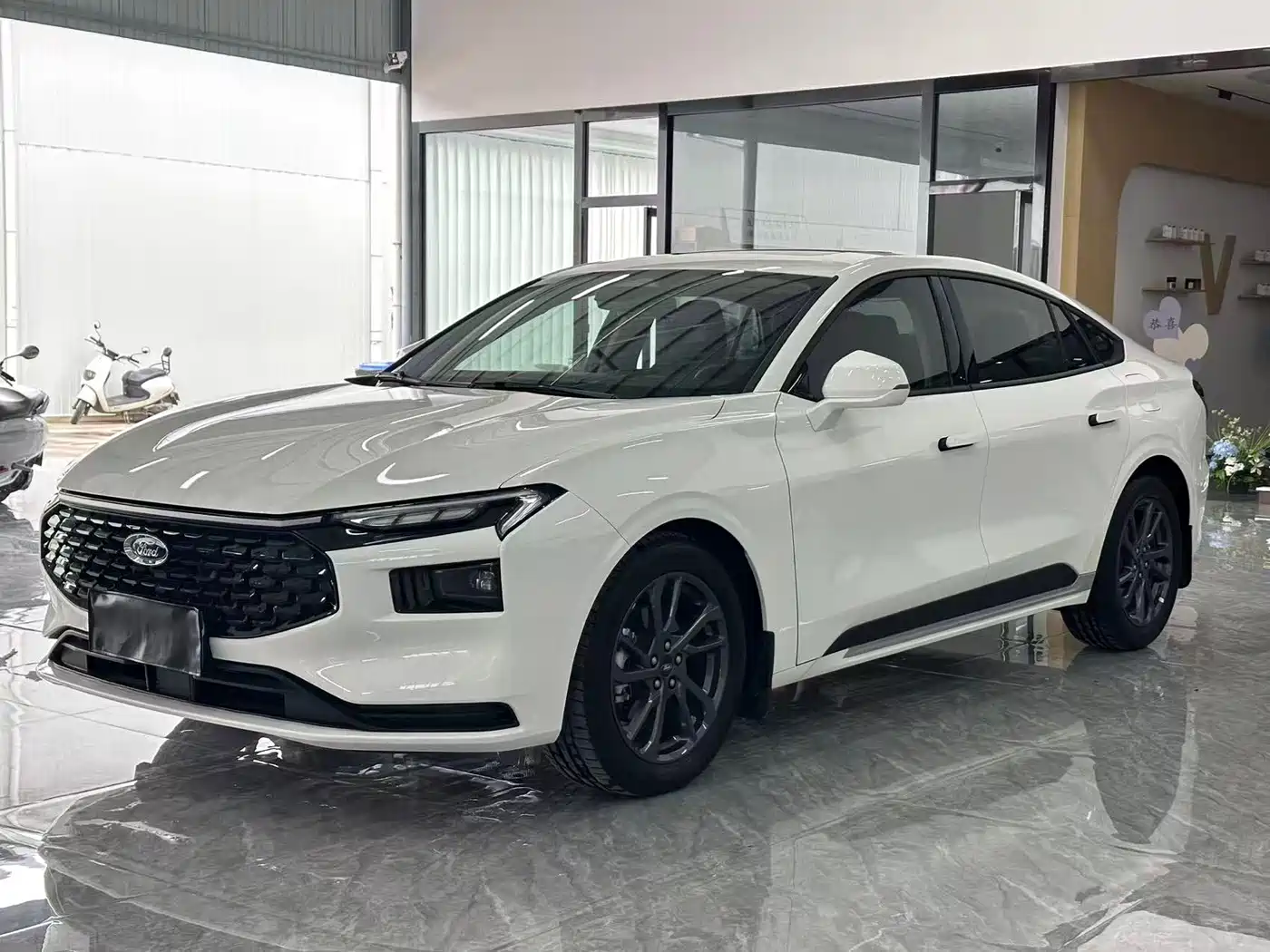 FORD MONDEO