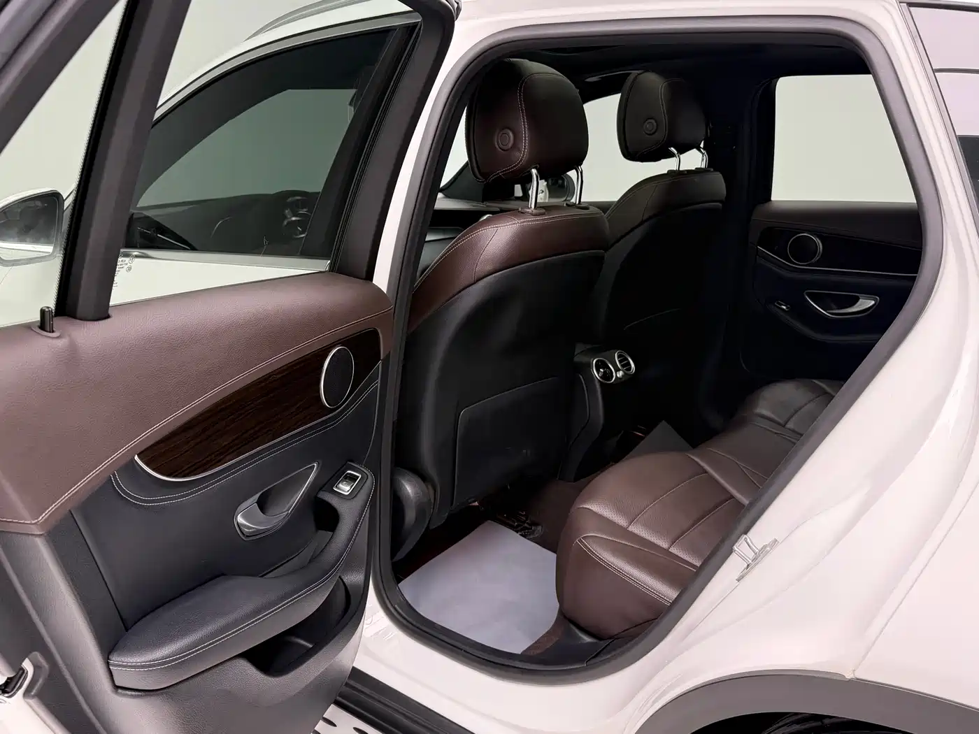 Mercedes-Benz GLC 2018 GLC 260 4MATIC Dynamic фото 15