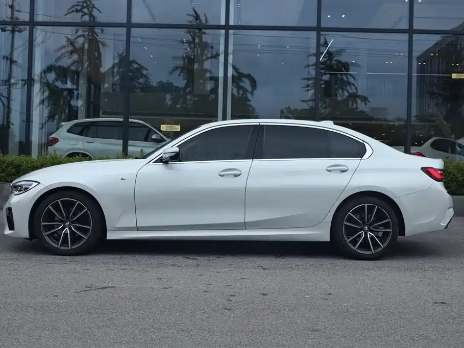 BMW 3 Series 2022 320Li M Sport Package фото 3