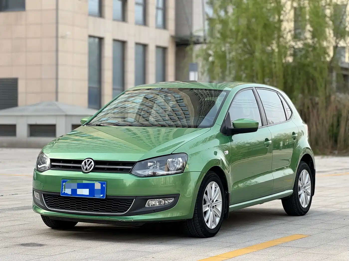 Volkswagen Polo 2014 1.4L Automatic Luxury Edition