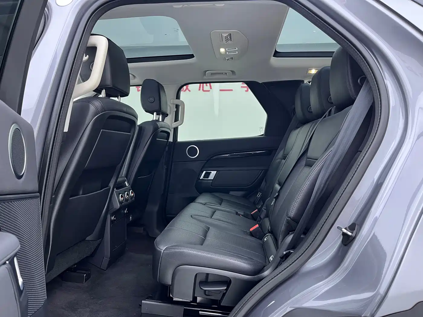 Land Rover Discovery 2020 3.0 SC V6 SE фото 18