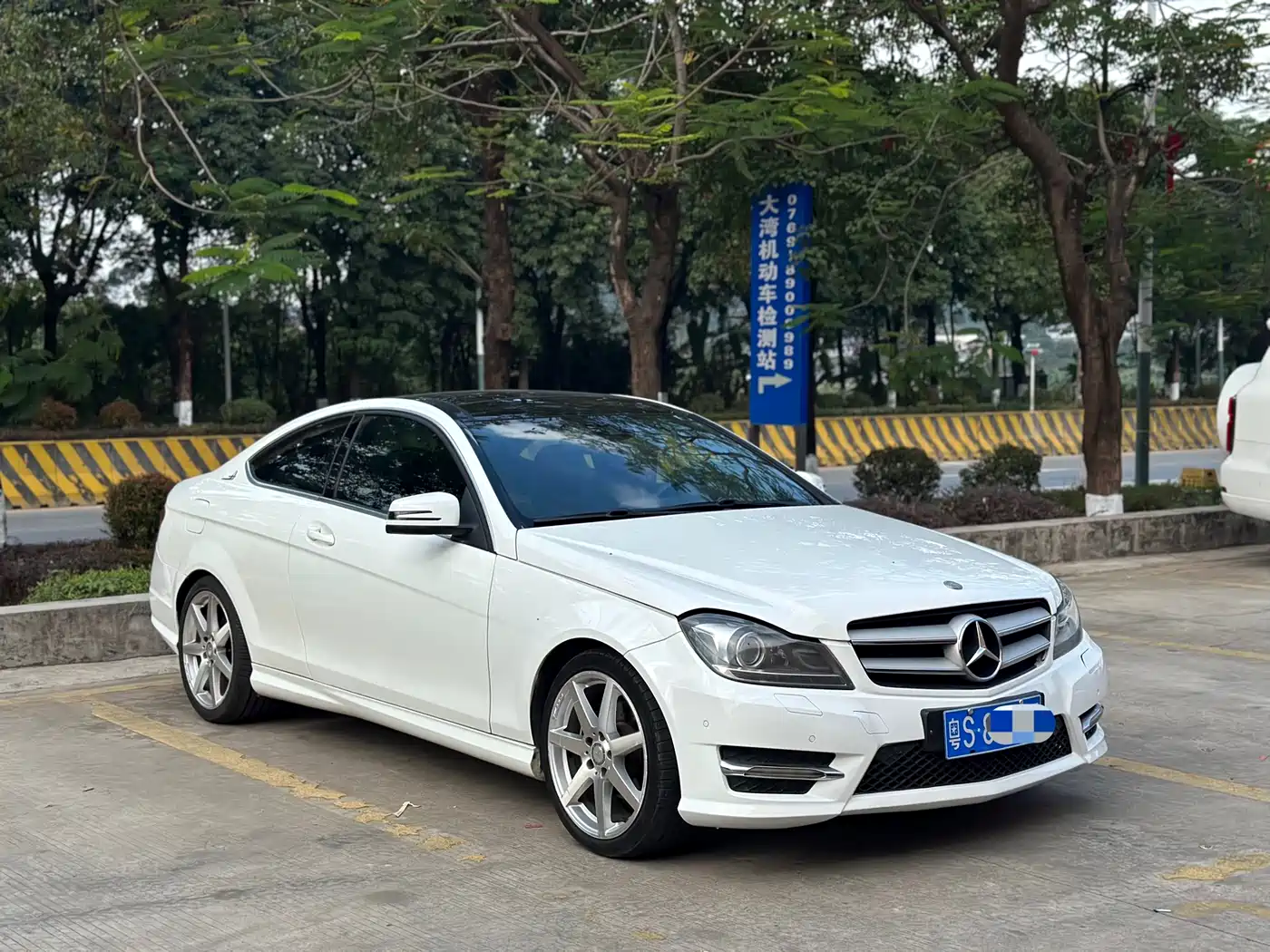 Mercedes-Benz C-Class (Import) 2013 C 180 Coupe фото 3