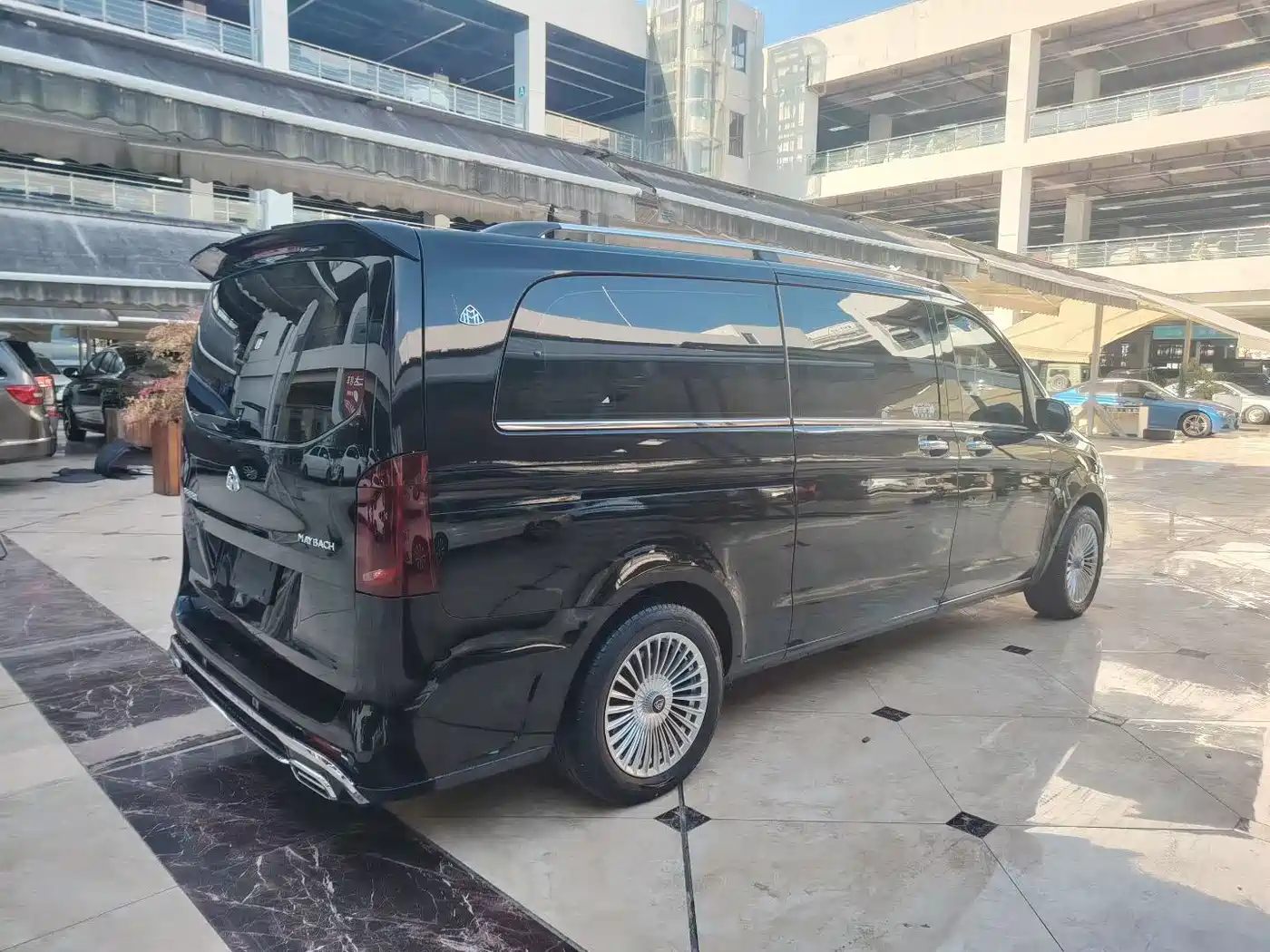 Mercedes-Benz Vito 2018 2.0T Business Edition China VI фото 6