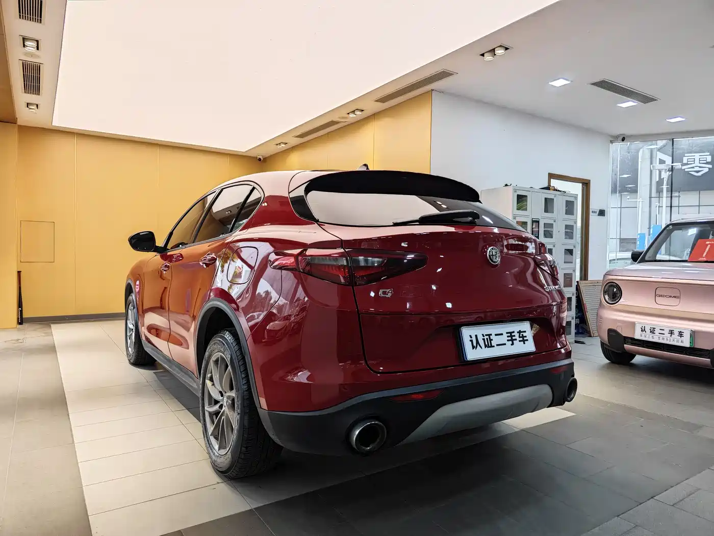 Alfa Romeo Stelvio 2019 2017 2.0T 200HP Elite