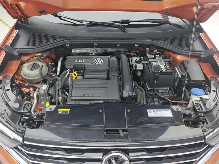 Volkswagen T-ROC 2018 280TSI DSG 2WD Comfort (China V) фото 10