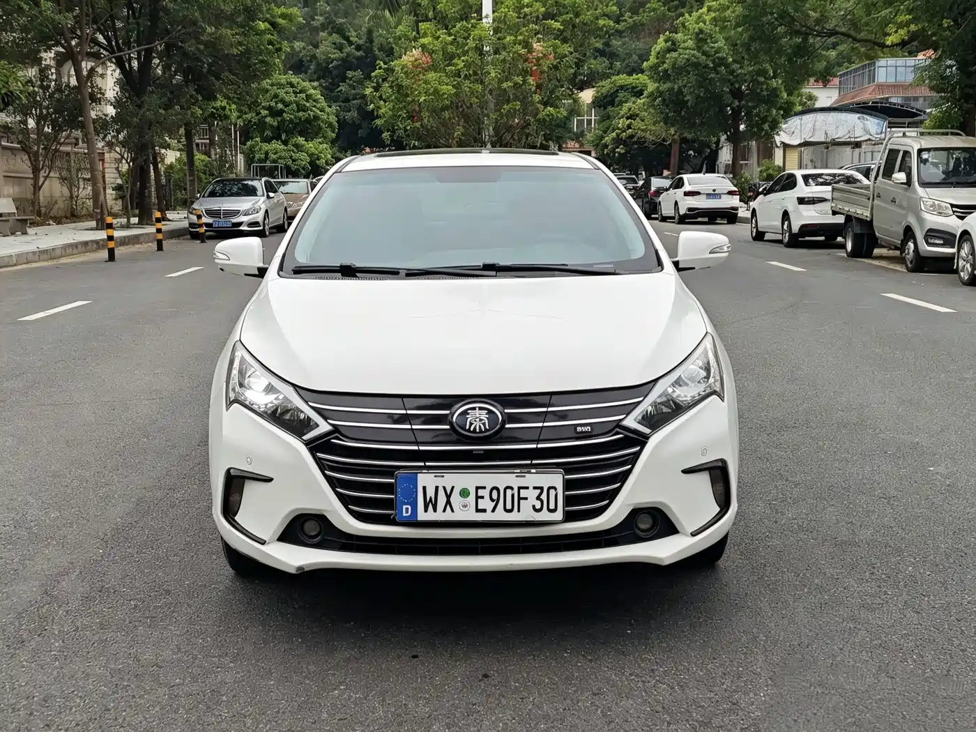 BYD Qin New Energy 2018 2018 Qin EV450 Smart Connection Trend Edition