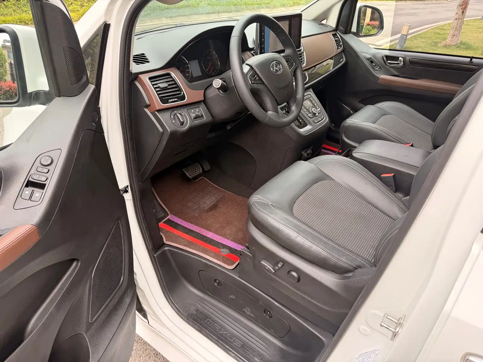Фото 8 - Maxus G10
