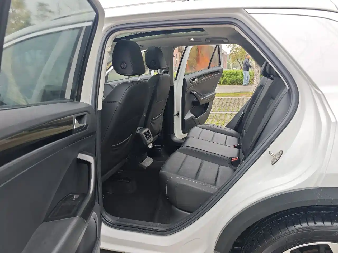 Volkswagen T-ROC 2022 280TSI DSG 2WD Comfort PLUS фото 7