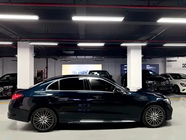 Mercedes-Benz C-Class 2025 C 260 L Sport Edition — фото 3