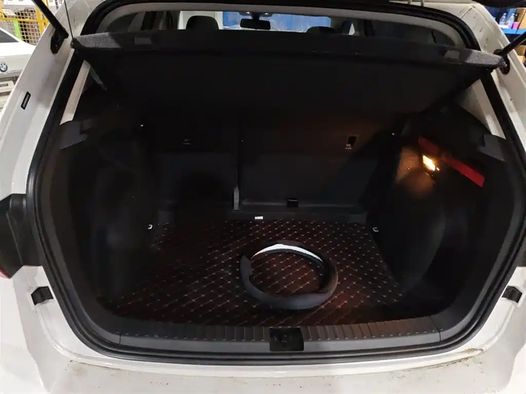 Volkswagen Tharu 2022 280TSI FWD Luxury Edition фото 9