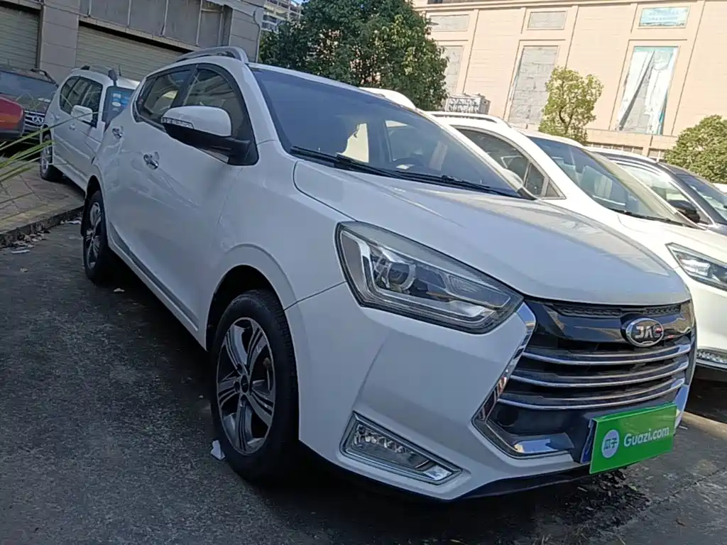 JAC Motors Refine S2 2018 2018 Smart Drive Edition 1.5L Manual Luxury