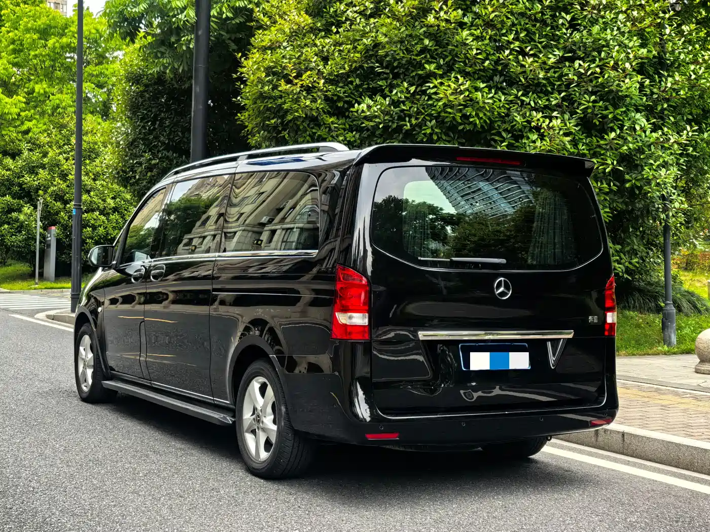 Mercedes-Benz Vito 2020 2.0T Business Edition (7-seater) фото 4