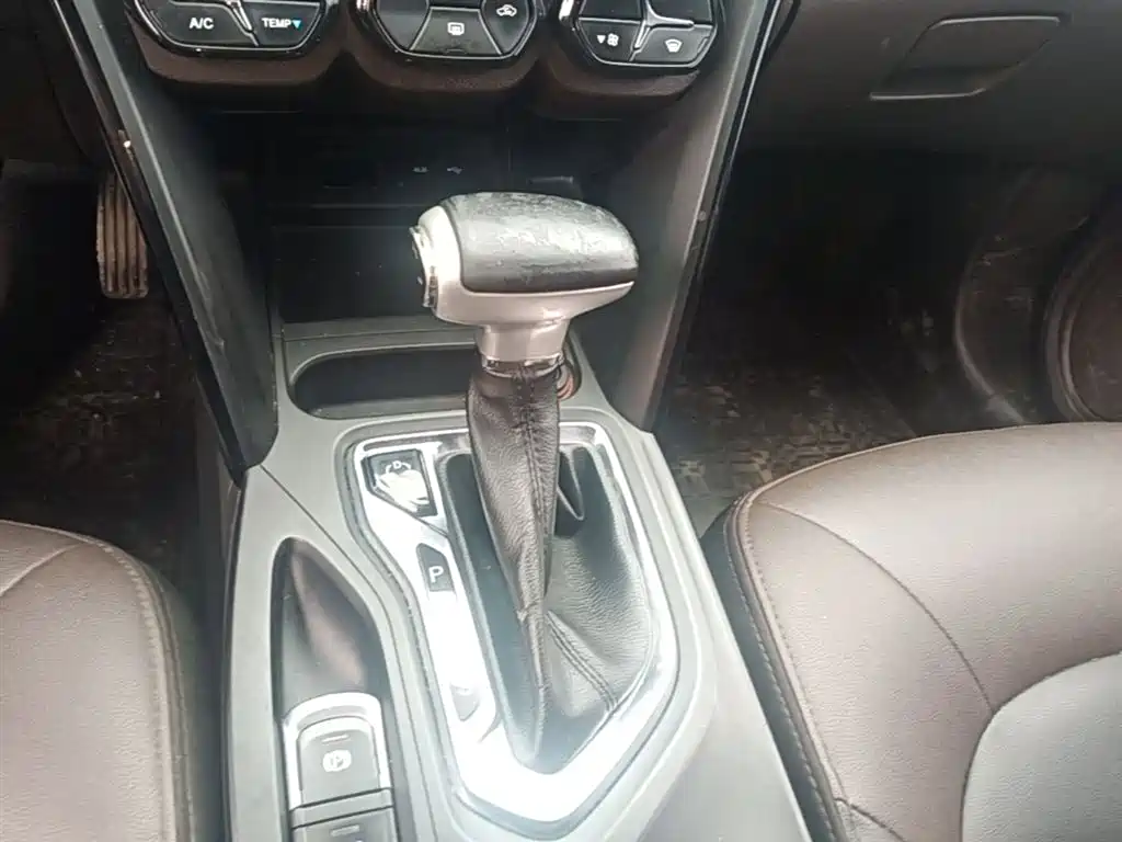 GAC Trumpchi Trumpchi GS4 2017 235T Automatic 2WD Elite фото 14