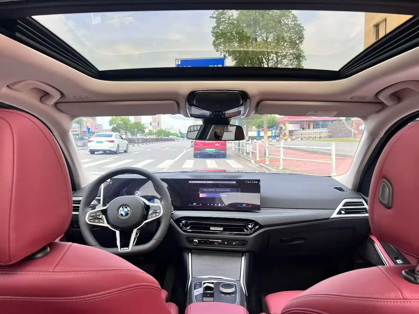 BMW 3 Series 2025 325Li M Sport Package фото 4