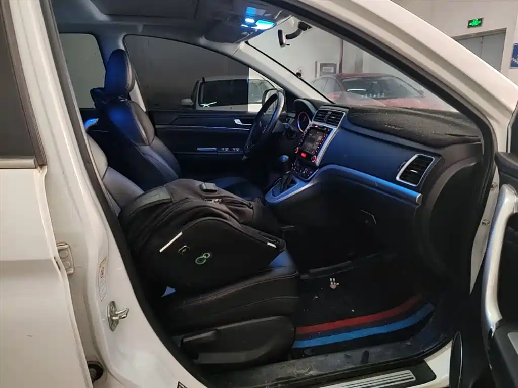 Haval M6 2018 Facelift 1.5T DCT 2WD Elite Edition фото 25
