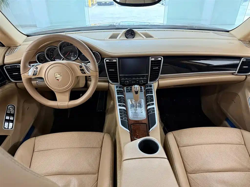 Porsche Panamera 2010 Panamera 3.6L фото 6