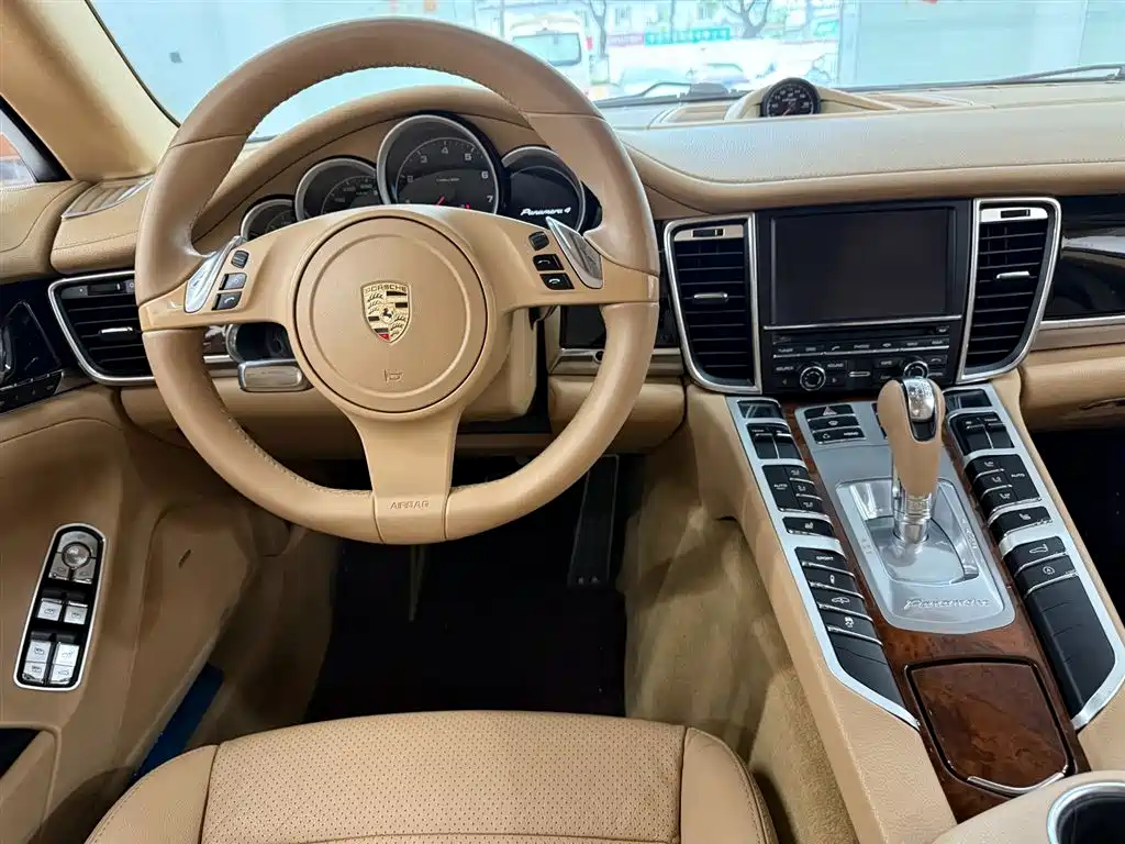 Porsche Panamera 2010 Panamera 3.6L фото 9