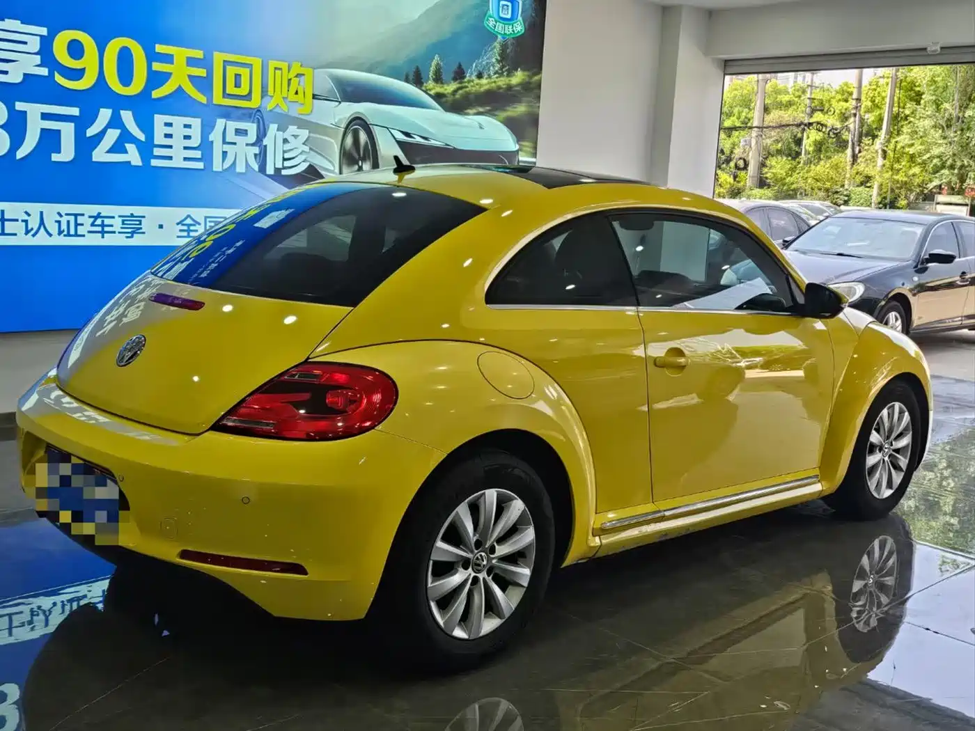 Volkswagen Beetle 2013 1.2TSI Comfort фото 5