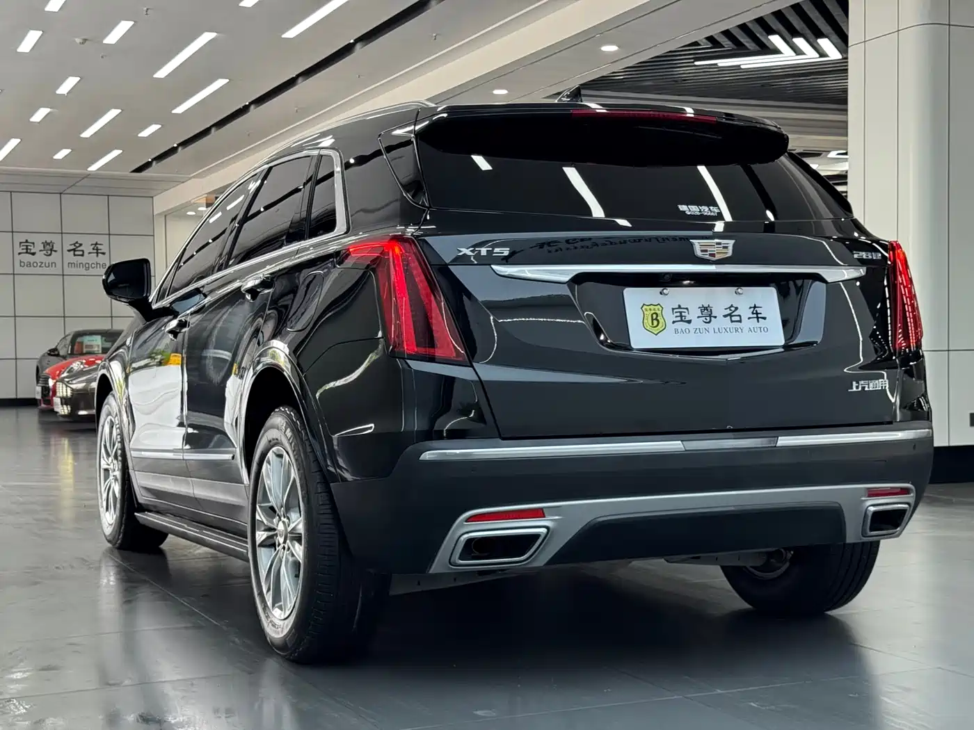 Cadillac XT5 2022 2.0T 2WD Luxury фото 5