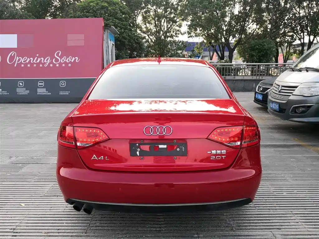 Audi A4L 2012 2.0 TFSI Automatic Technology фото 10