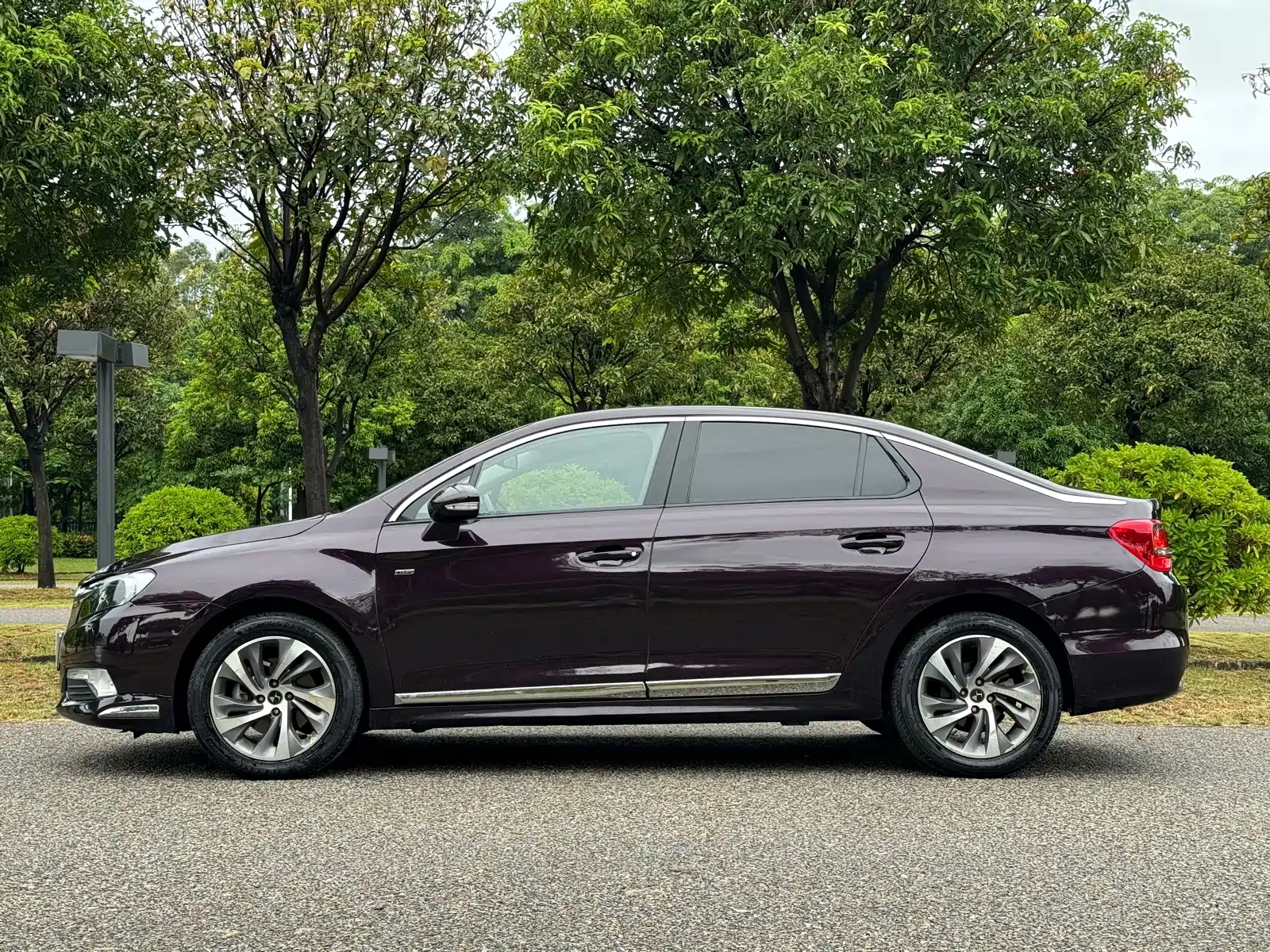 Фото 4 - DS 5LS