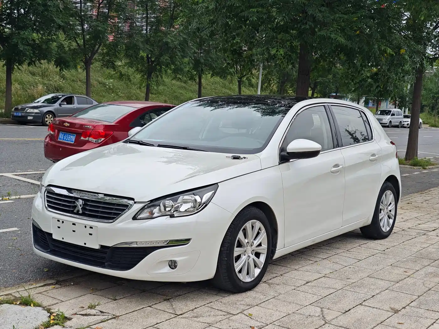 Peugeot 308S 2015 1.2T Auto Dynamic Edition