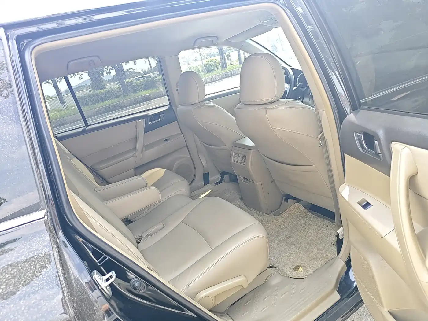 Toyota Highlander 2012 2.7L 2WD 5-seater Elite Edition фото 6