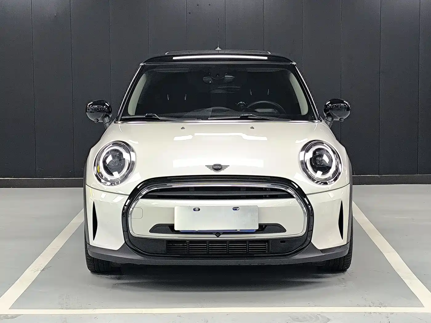 MINI 2023 Facelift 1.5T COOPER Artist фото 2