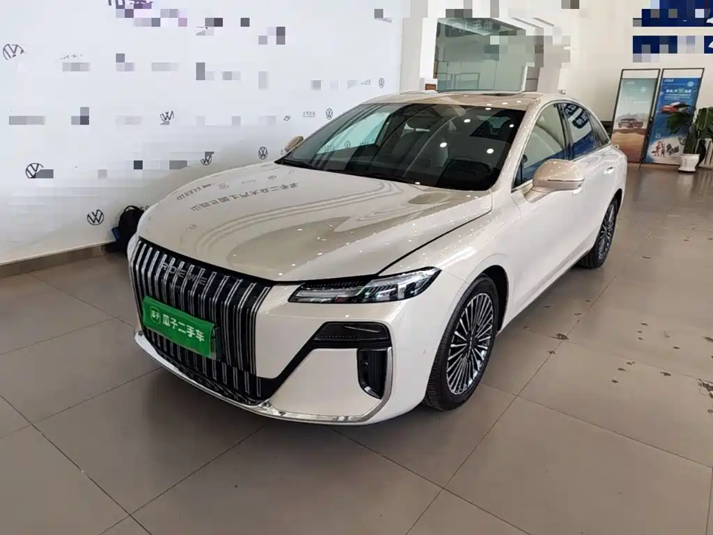 Roewe M7 DMH 2025 2025 Base