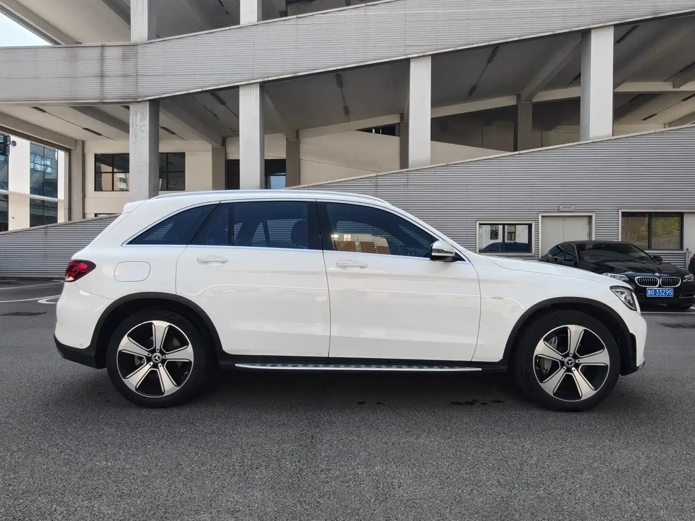 Mercedes-Benz GLC 2022 Model GLC 300 L 4MATIC Dynamic Edition фото 3