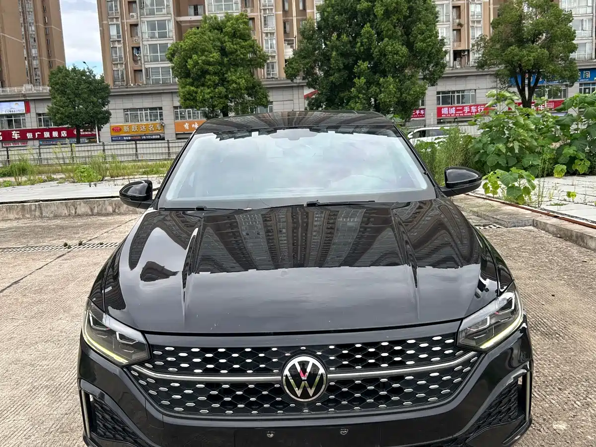 Фото 2 - Volkswagen Lavida