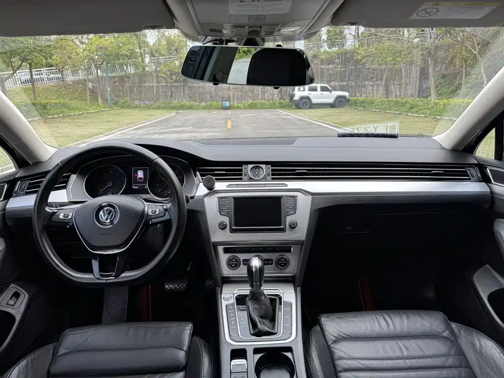 Volkswagen Weilan 2017 380TSI 2WD Comfort Edition фото 8