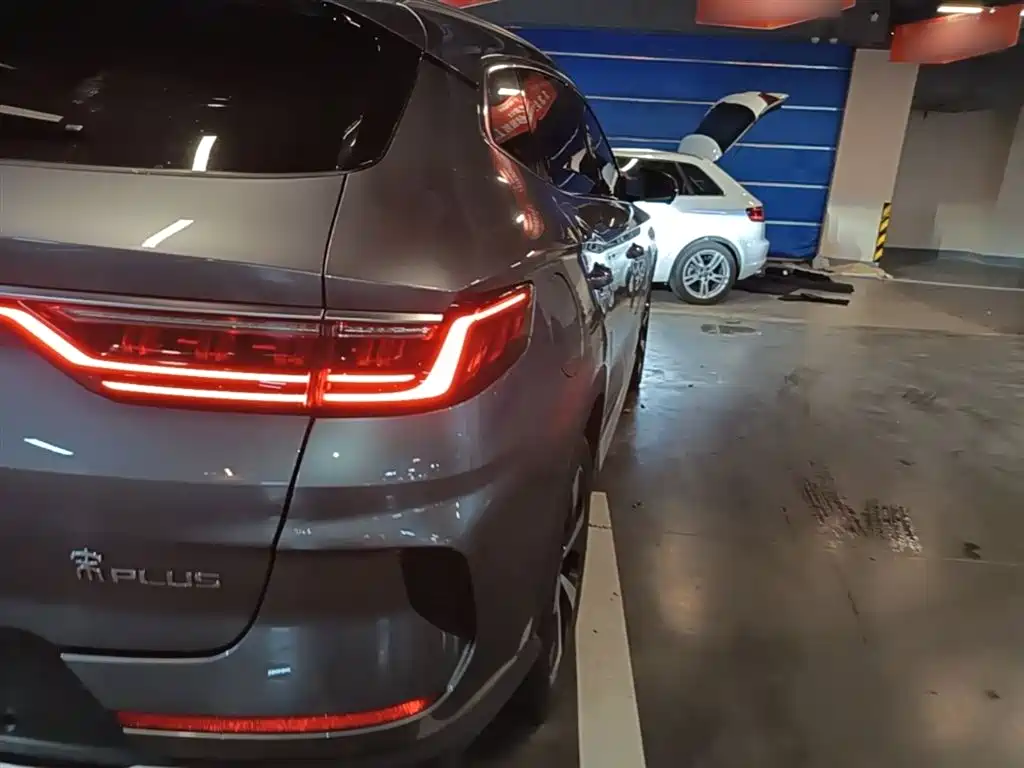 BYD Song PLUS PHEV 2021 DM-i 110KM Flagship PLUS фото 8