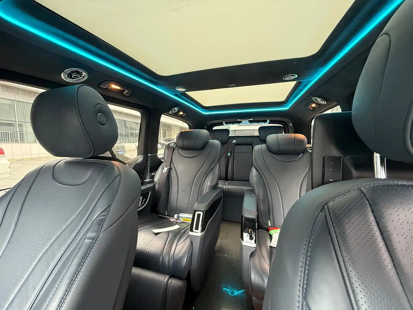 Mercedes-Benz V-Class 2022 V 260 Pilot Edition фото 11