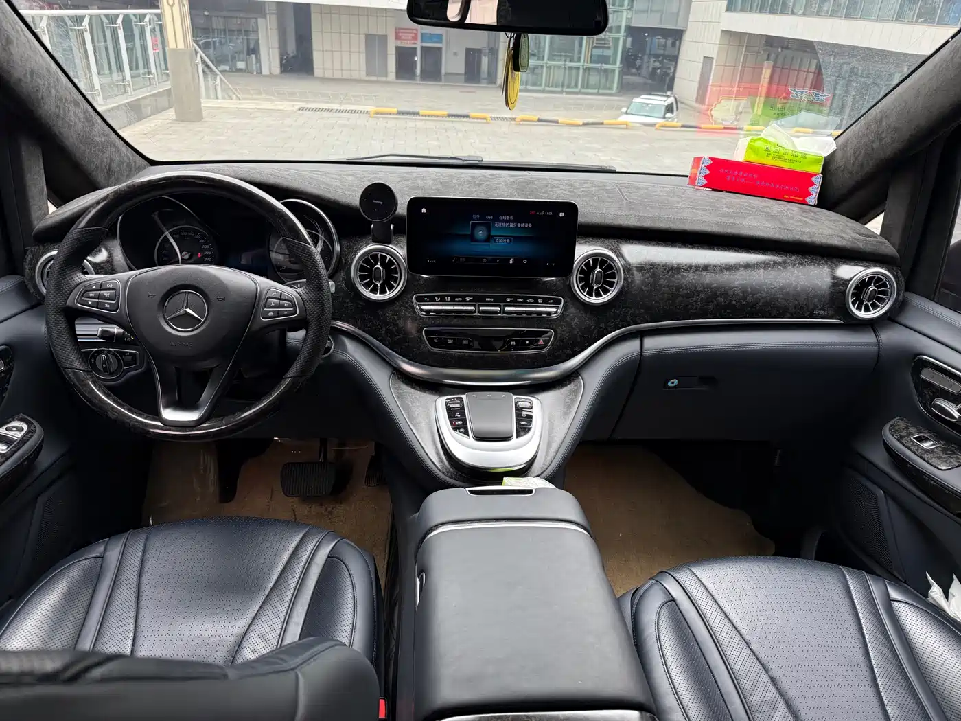 Mercedes-Benz V-Class 2022 V 260 Pilot Edition фото 13
