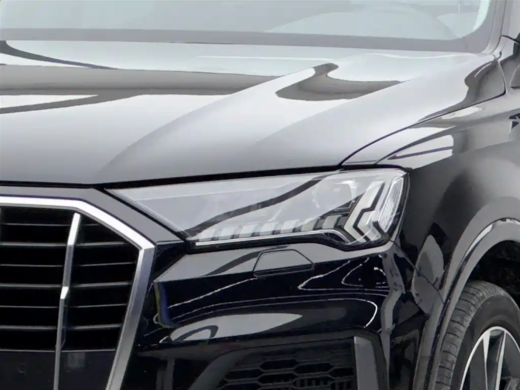 Audi Q7 2023 55 TFSI quattro S line Sport фото 3