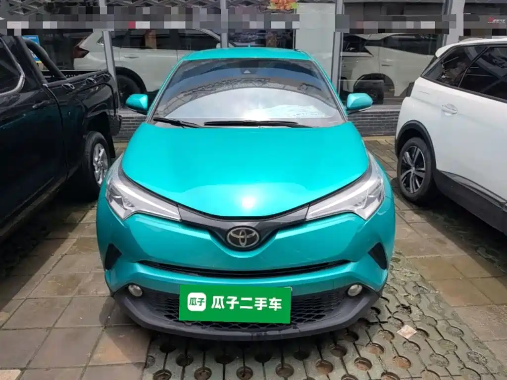 Toyota C-HR 2018 2.0L Leading Edition China V фото 5