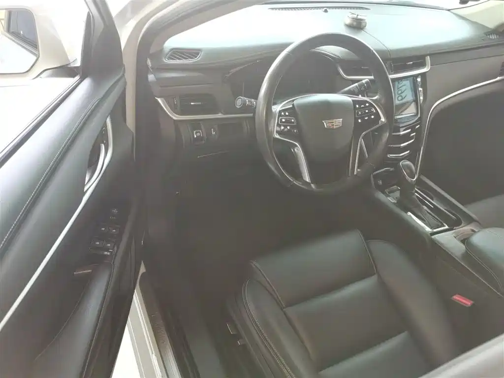 Cadillac XTS 2018 28T Technology фото 12