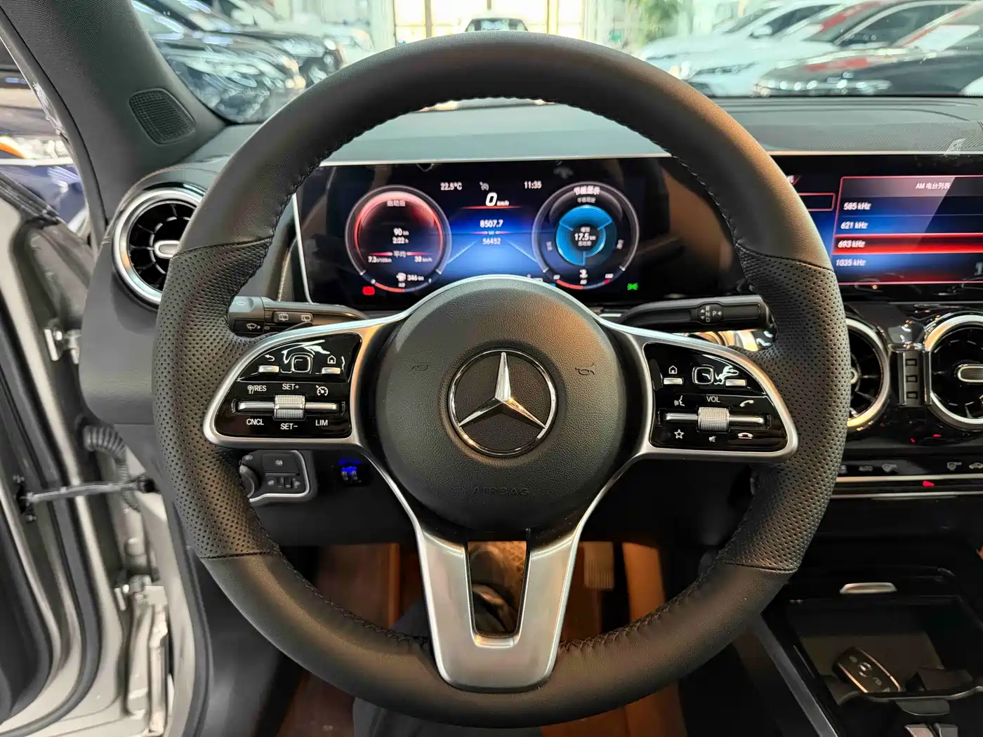 Mercedes-Benz GLB 2021 GLB 180 Style фото 12