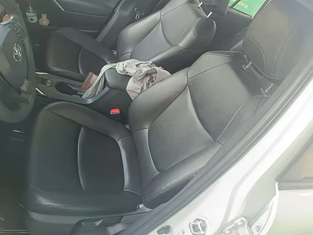 Toyota Corolla Cross 2022 2.0L Pioneer Edition фото 15