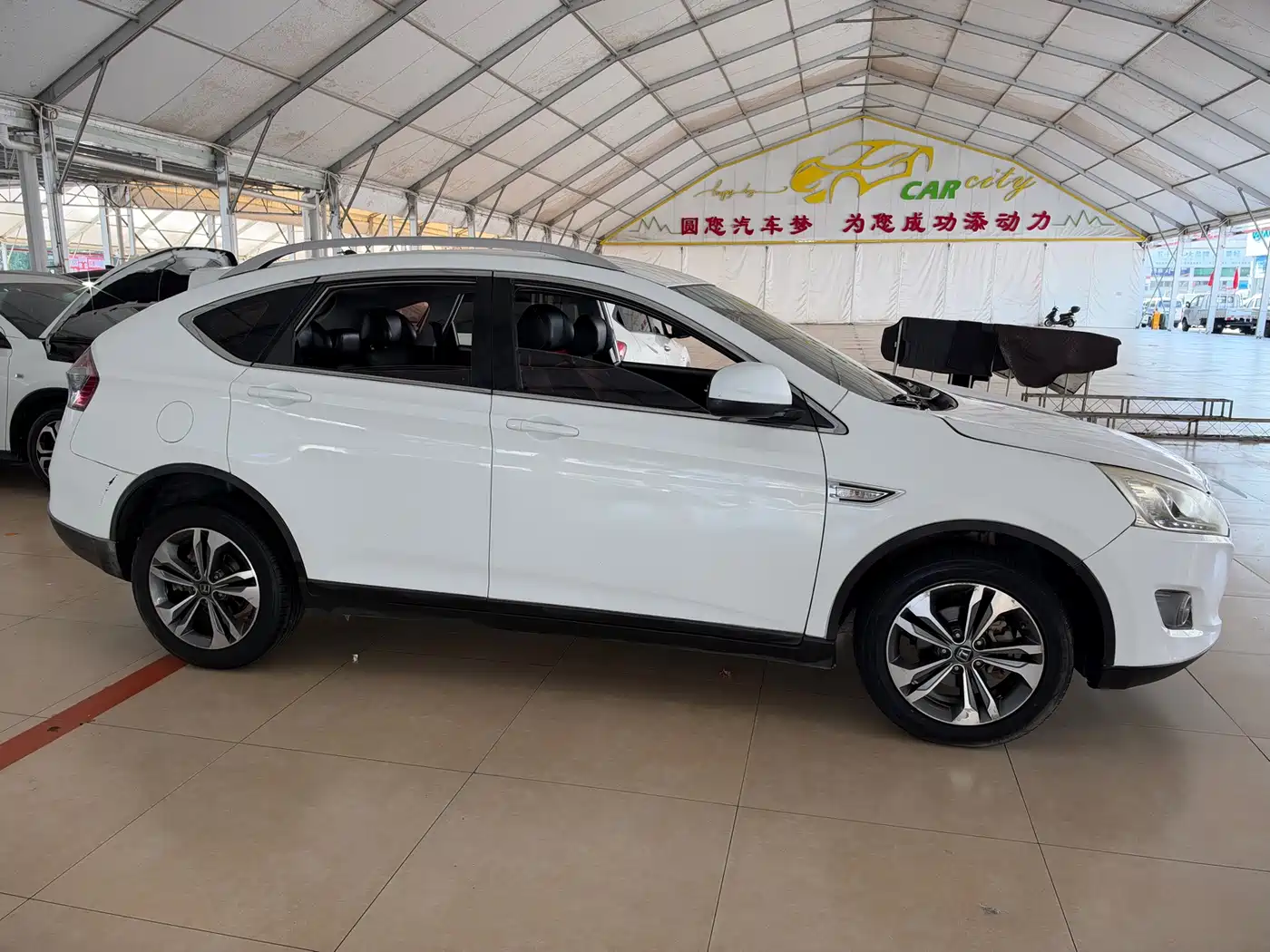 Luxgen U6 SUV 2015 2015 1.8T Charm Edition