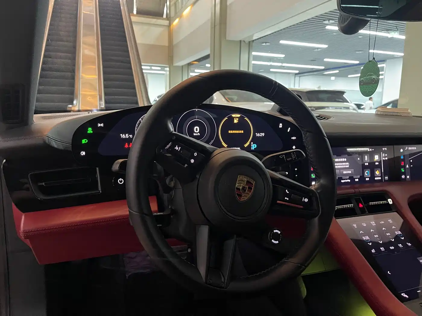 Porsche Taycan 2020 Taycan фото 8